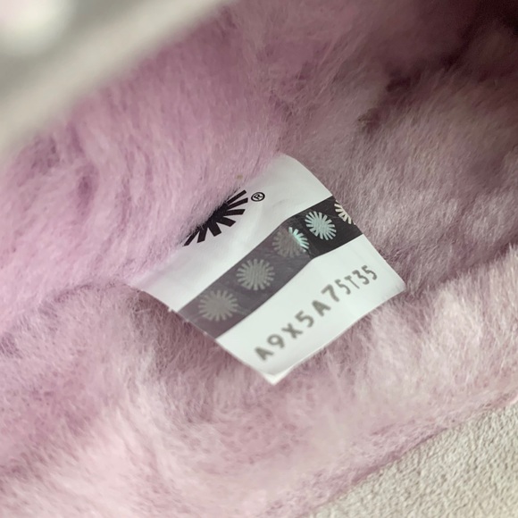 UGG Tasman Slippers For Outdoor/Indoor Use - Picture 7 of 8